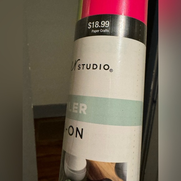 The Paper Studio Sampler Iron-On - Picture 4 of 5